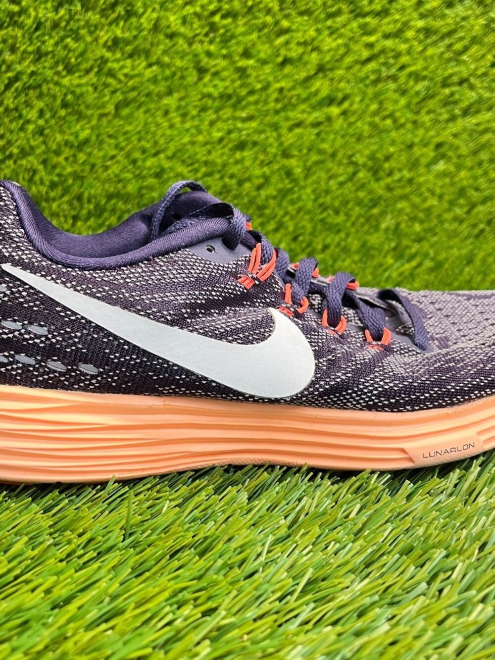 Nike‎ Lunar Tempo 2 Womens Size 7 Purple White Athletic Running Shoes Sneakers